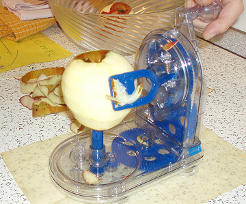 Foto von der Apfelschälmaschine