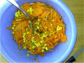 Abbildung vom Rezept »Karotten-Mais-Salat«